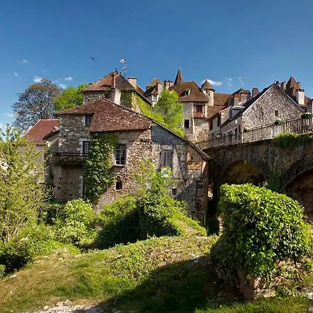 La Maison Au Perroquet Village Typique En Pierre * Floirac (Lot)