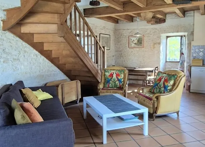 The Parrot House Semesterbostad Floirac (Lot)