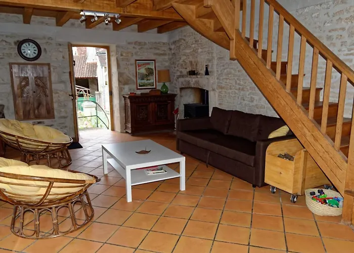 The Parrot House Tatil Evi Floirac (Lot)